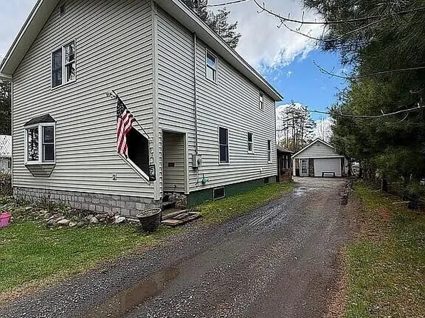 335 Hosley Ave, Tupper Lake, NY 12986