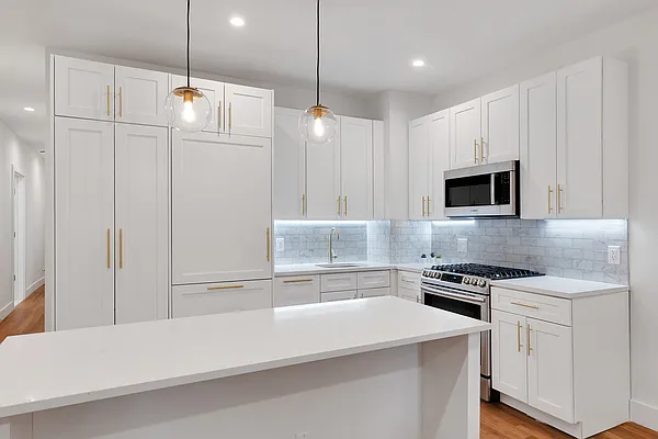 Rented by Brown Harris Stevens | media 12