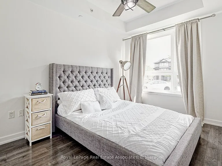 35 Southshore Cres #111 — Photo 16