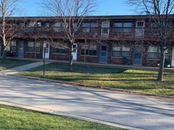 861 Bode Rd APT 2B, Elgin, IL 60120