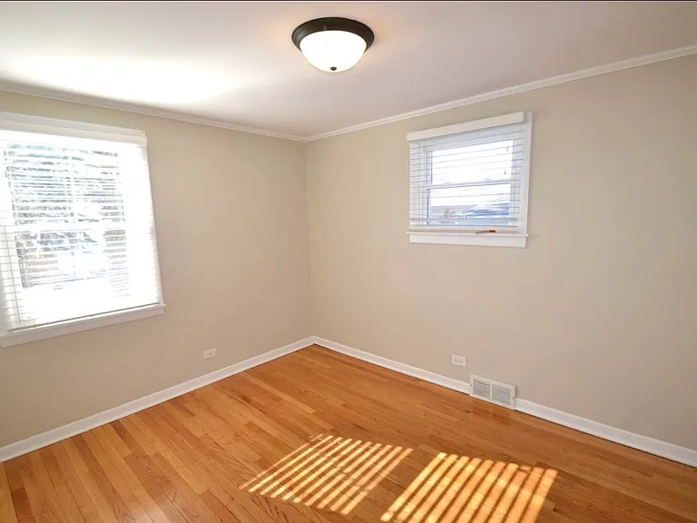47 W Graham Ave — Photo 4