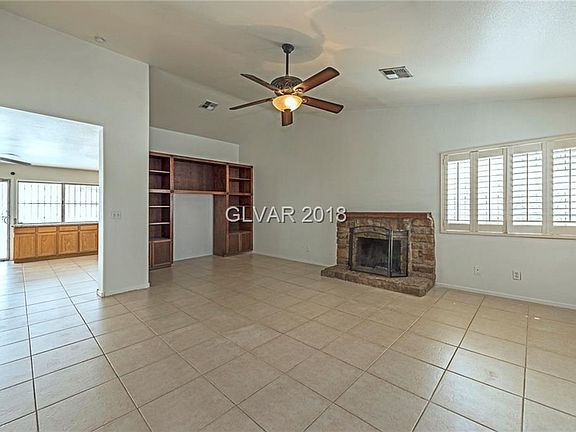 3rd image of 3121 Blossom Glen Dr