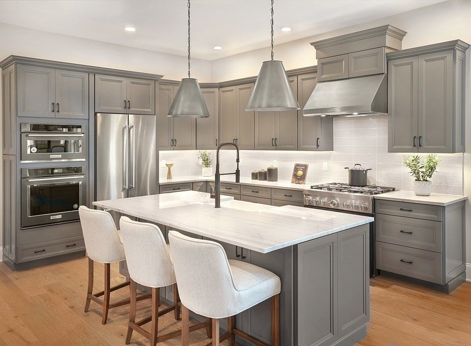 2nd image of 5 Lyons Ln #21