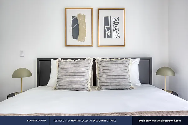 Rented by The Blueground | media 24