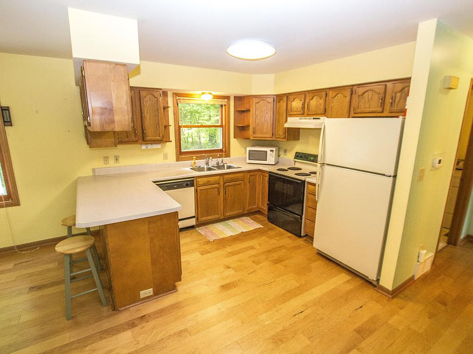 1st image of 1901 Kari St NE