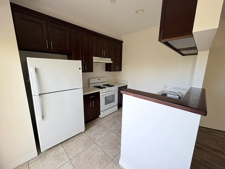 6017 Rhodes Ave #12405-301 — Photo 9