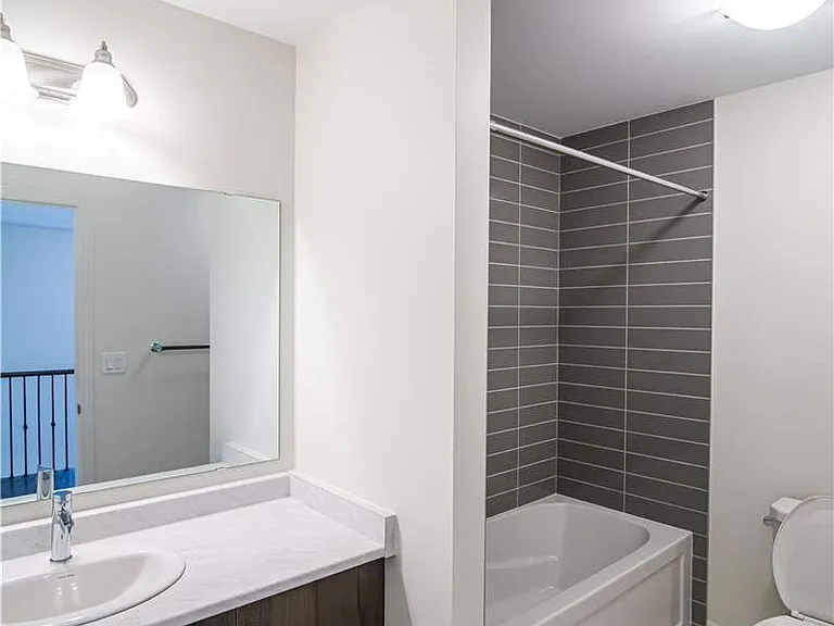 19 Greer St — Photo 14