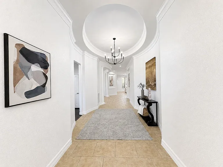 3301 Elm Creek Dr — Photo 2