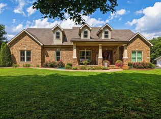 378 Hickory Heights Ct, Bowling Green, KY 42104