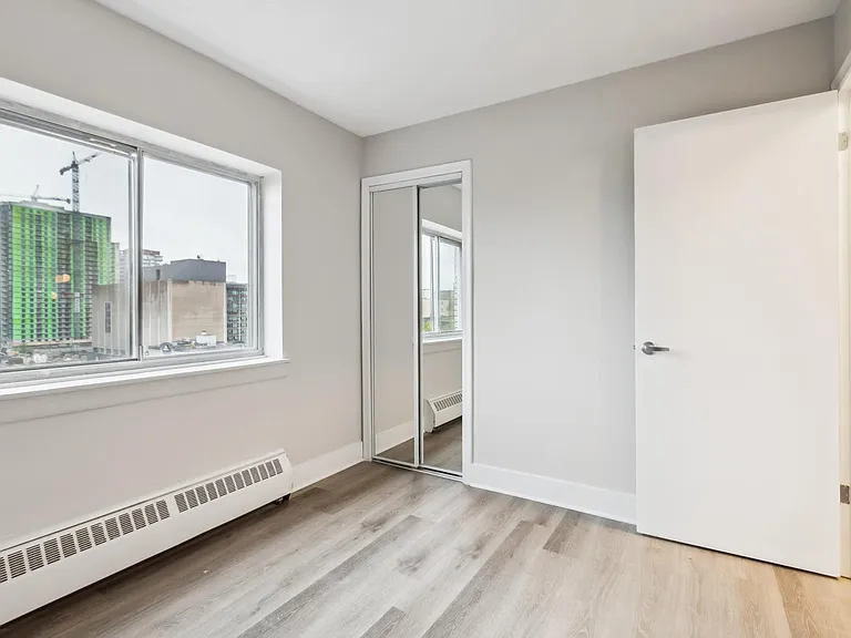 325 Besserer St — Photo 29