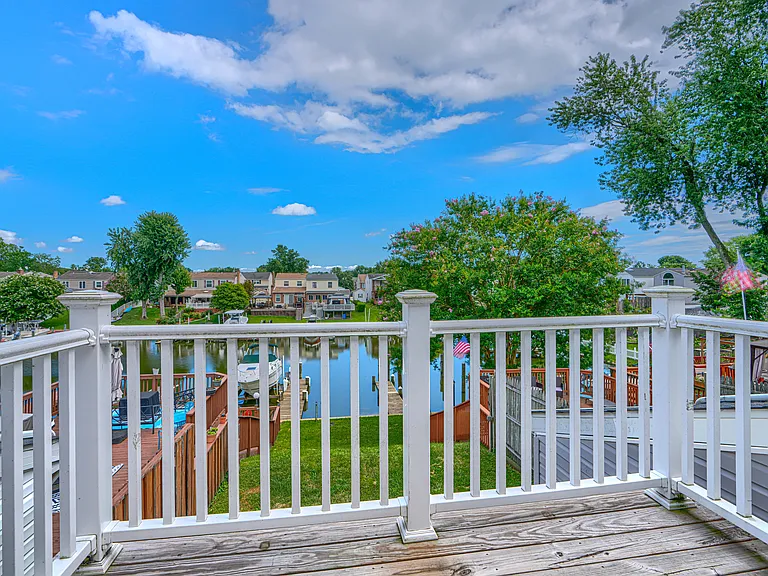 209 Bridge Dr — Photo 42