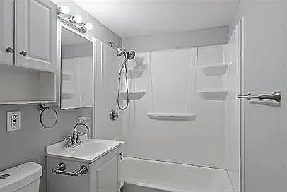 9 Madison Ave — Photo 7