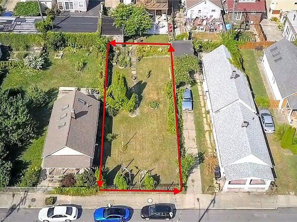 1st image of 1264 W 67th St