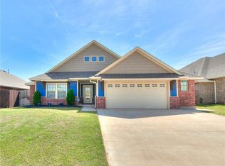 1116 Pacific Ave, Newcastle, OK 73065