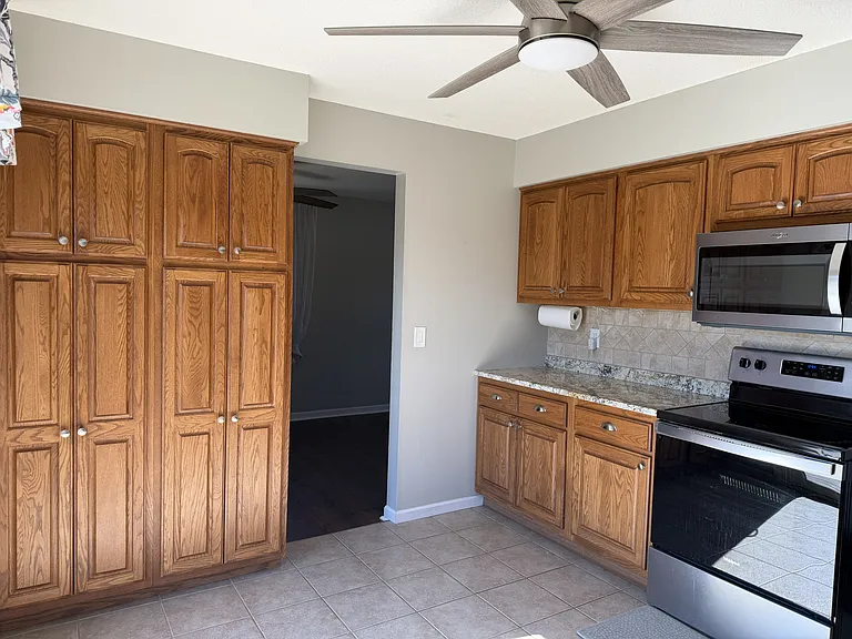 Kitchen 3, lots of storage