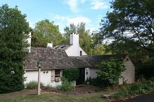 2nd image of 2135 S Sugan Rd
