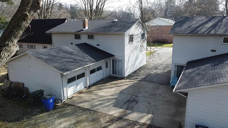 Building Photo - 1245 Overbrook Rd