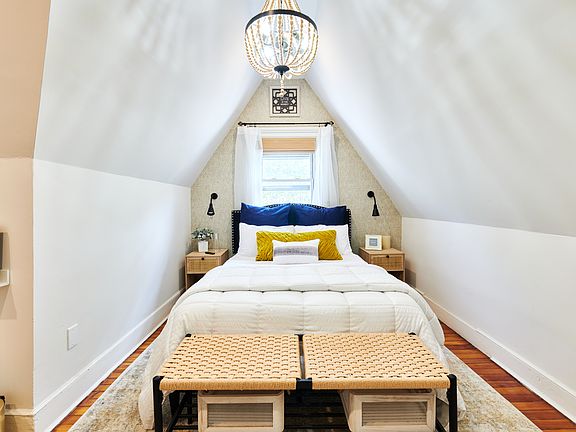 5th image of 331 Highland Blvd #2