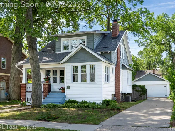 675 W Hazelhurst St, Ferndale, MI 48220