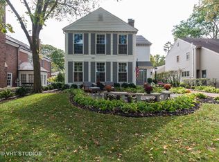 81 Sunset Pl, Lake Forest, IL 60045