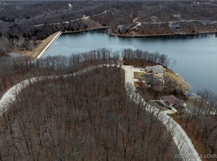41 Chessman Dr, Lake Ozark, MO 65049