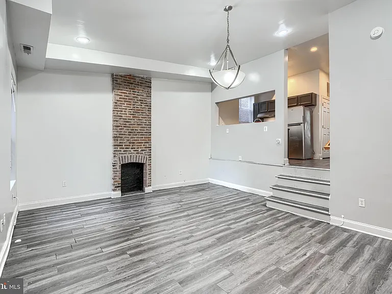 1524 Madison Ave #3 — Photo 2