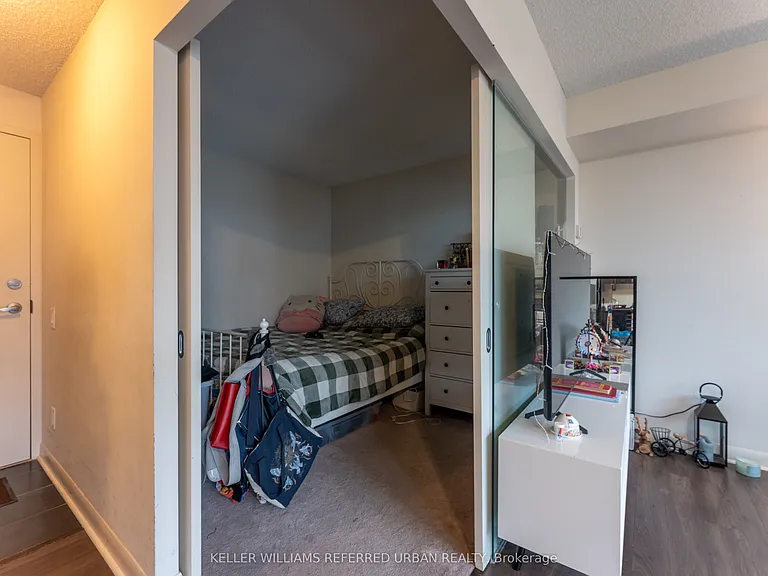 525 Wilson Ave #818 — Photo 3