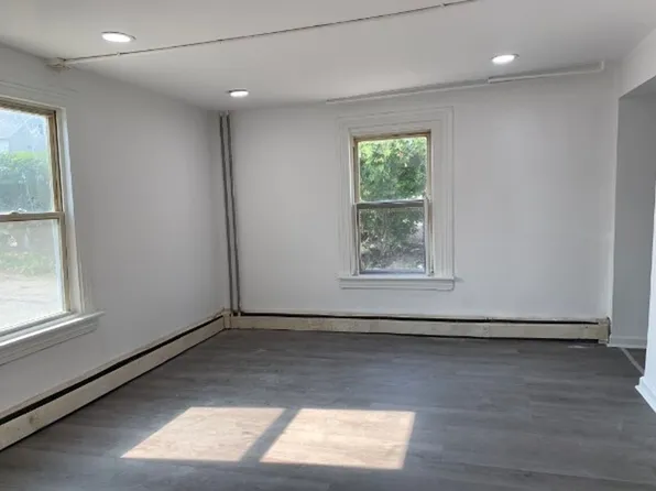 32 S Penn St, Clifton Heights, PA 19018