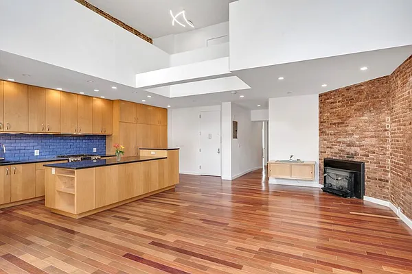 Rented by LG Fairmont Group | media 52