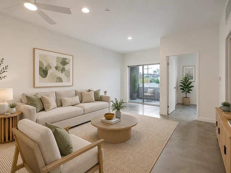3997 Inglewood Blvd #8 — Photo 1