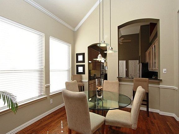 3rd image of 4013 Marble Dr