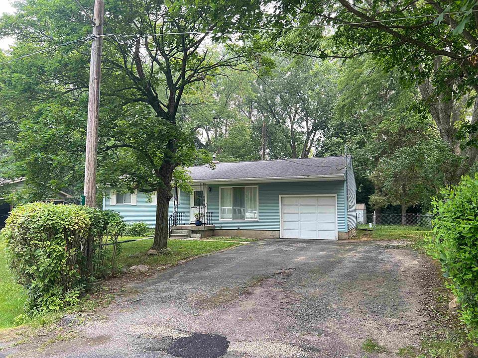 1st image of 9222 Maplewood Dr