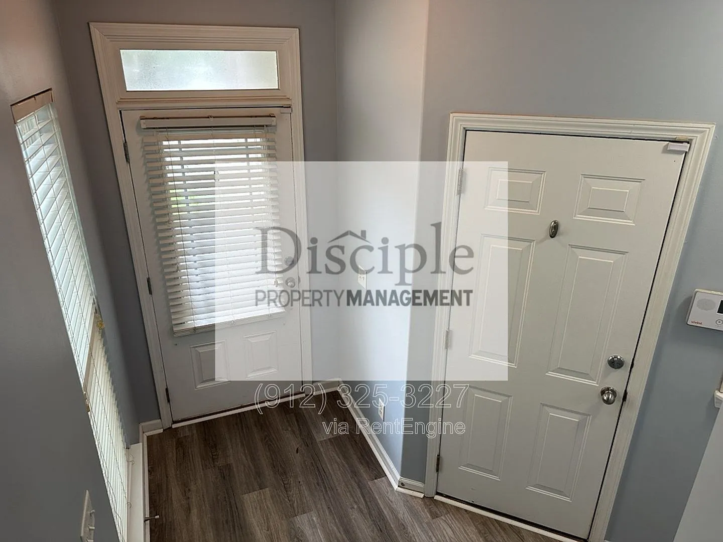 3 bed, 2.5 bath, 1728 sqft, $2,200 — Photo 3