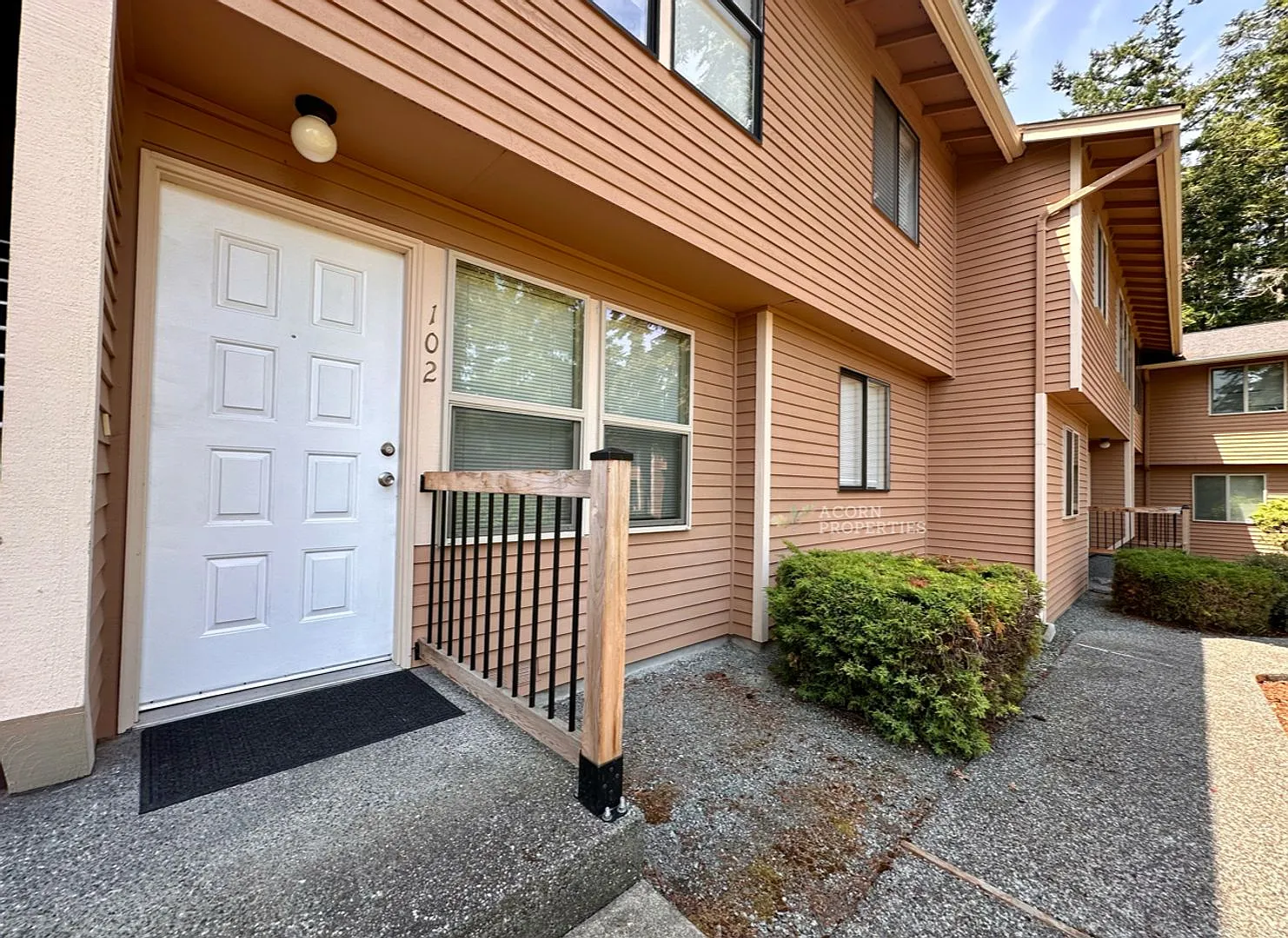 1201 SW Harrier Circle #102 — Photo 3