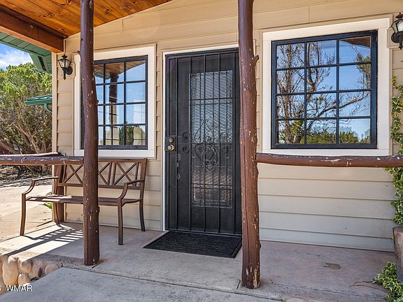 2nd image of 8455 Ridge Dr