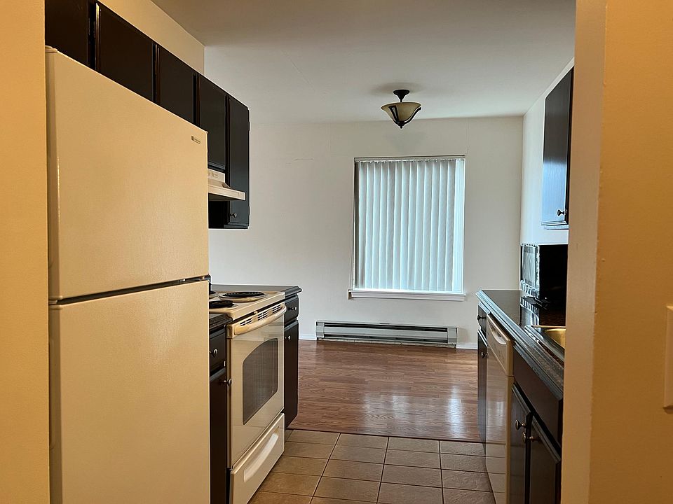 1st image of 510 NE 98th St APT 301