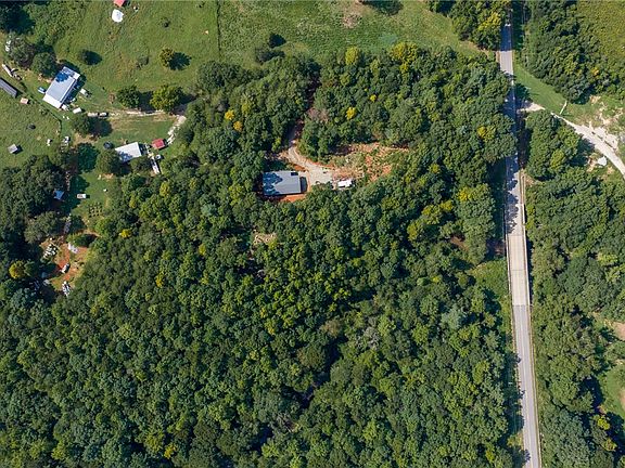 5th image of 1269 Reece Mill Rd