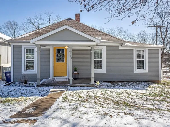 413 Highland Ave, Smithville, MO 64089