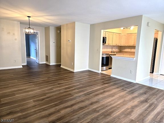 2nd image of 49 Alexandria Way