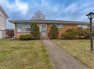 8934 Belleforte Ave, Morton Grove, IL