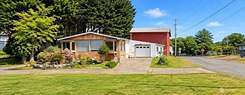3rd image of 1384 Vista Ridge Drive