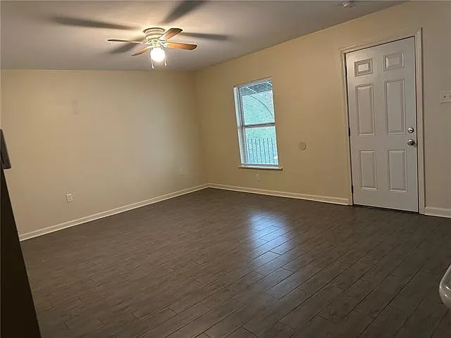 312 N Chestnut St — Photo 3