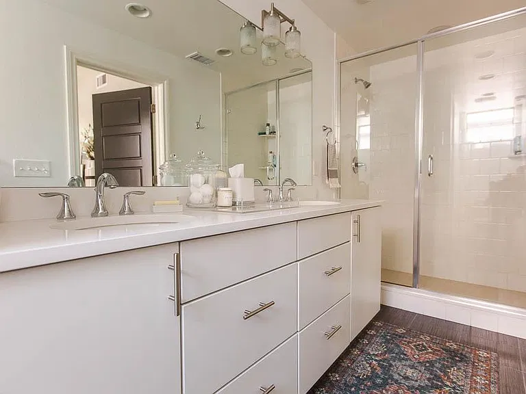1331 Jackson St — Photo 12