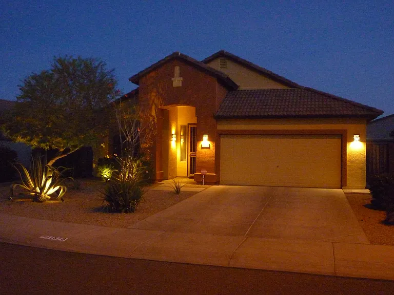 11579 W Windsor Ave — Photo 1