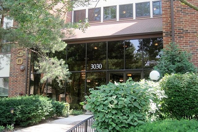 1st image of 3030 Pheasant Creek Dr APT 302