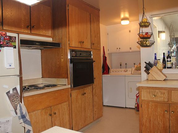 4th image of 590/592 Monica Ln