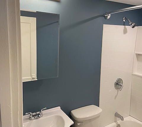 5th image of 4341 Tholozan Ave #1