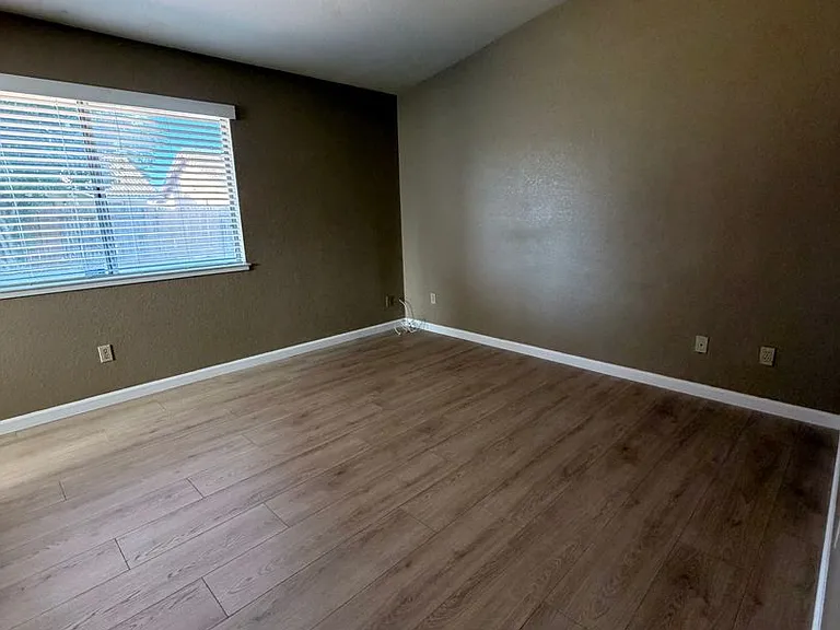8148 Lenhart Rd — Photo 8