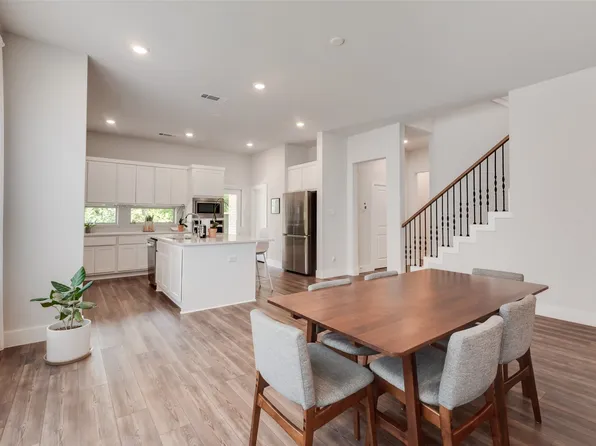 558 Torrey Pines Cir, Heath, TX 75032