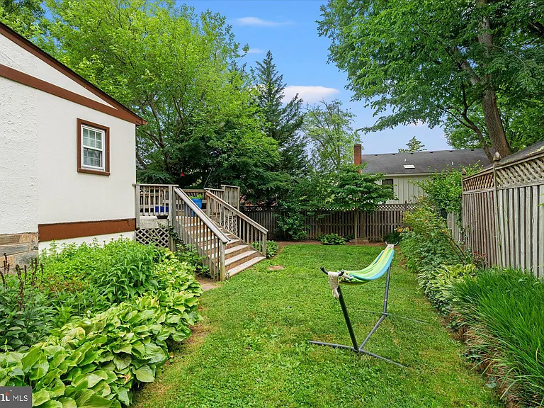 4613 Langdrum Ln — Photo 37